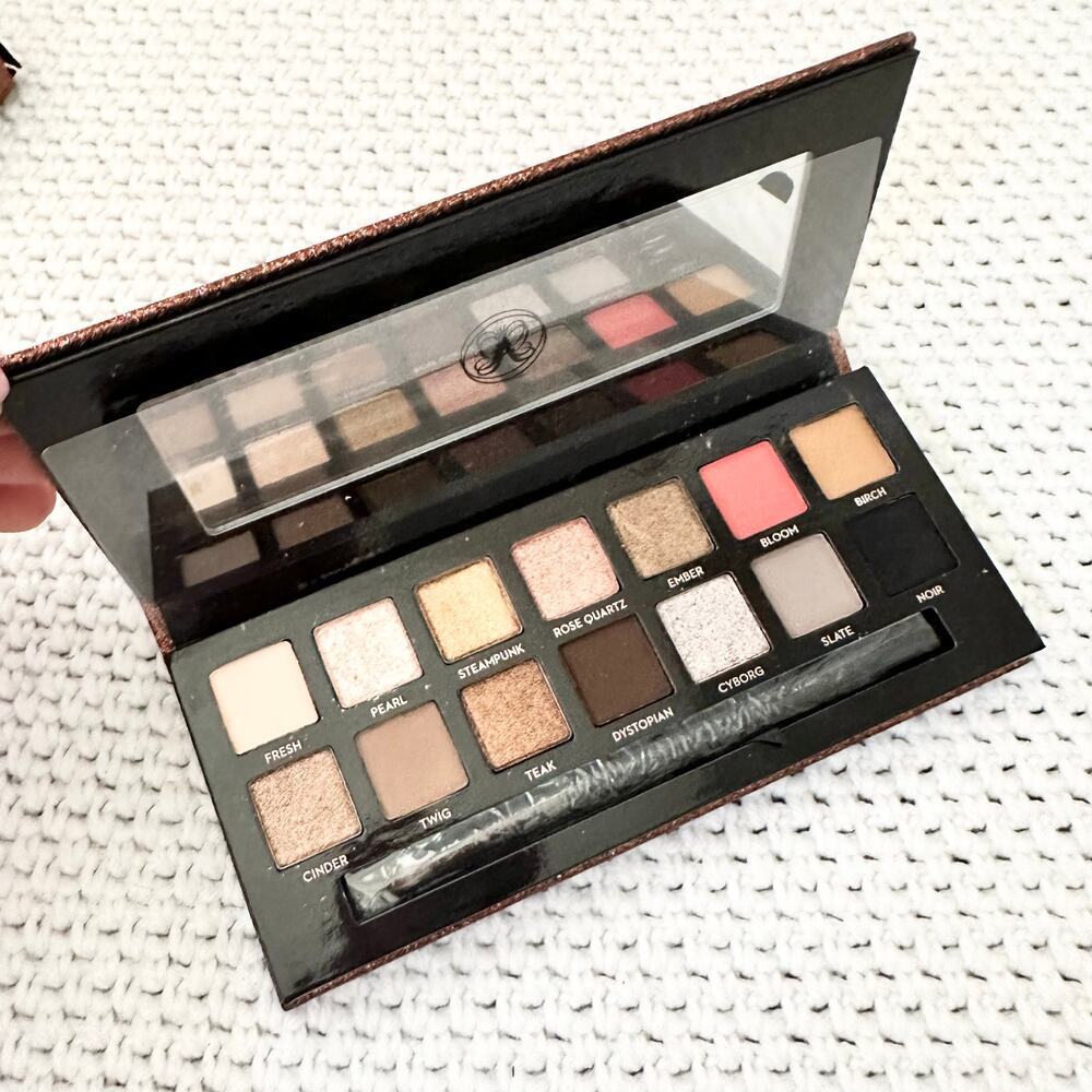 Anastasia Beverly Hills Sultry 14 Color Eyeshadow Palette NIB Sealed Brush Rare - Picture 3 of 7